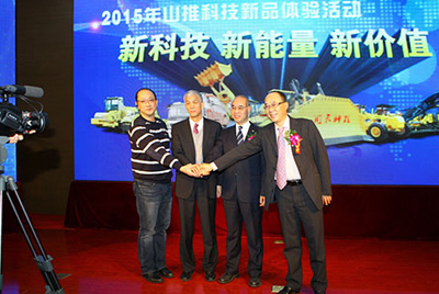 以“新科技、新能量、新价值”为主题的2015dg视讯科技新品体验活动在公司总部拉开帷幕。